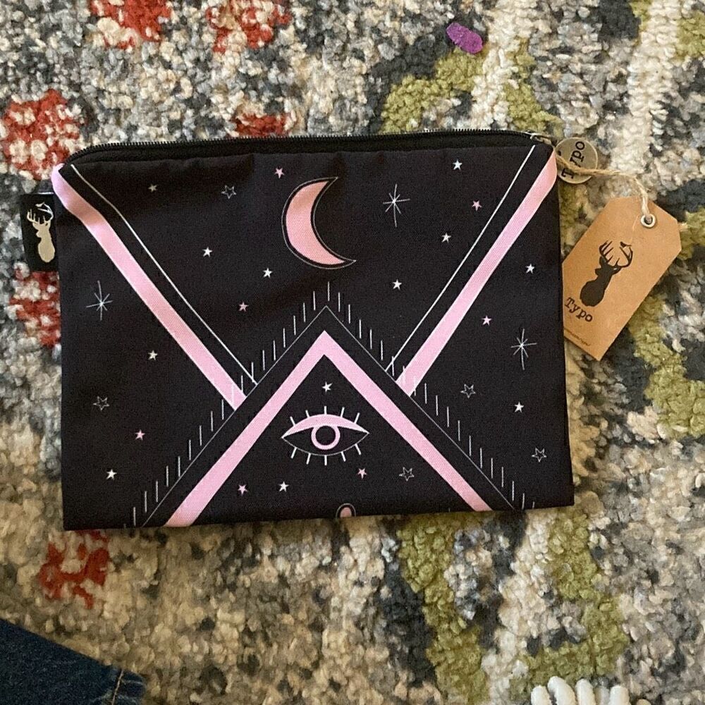 Typo Makeup Bag Black